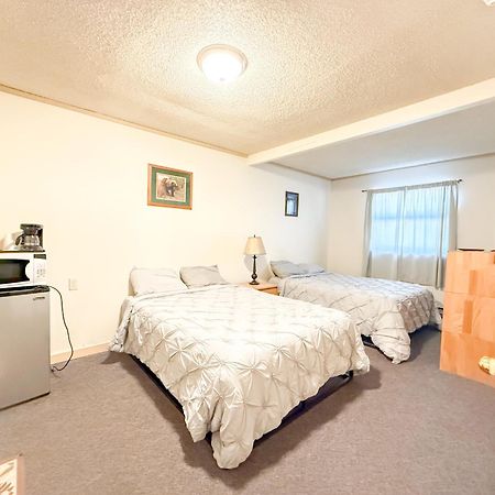 Draft House & Lodge Delta Junction Экстерьер фото
