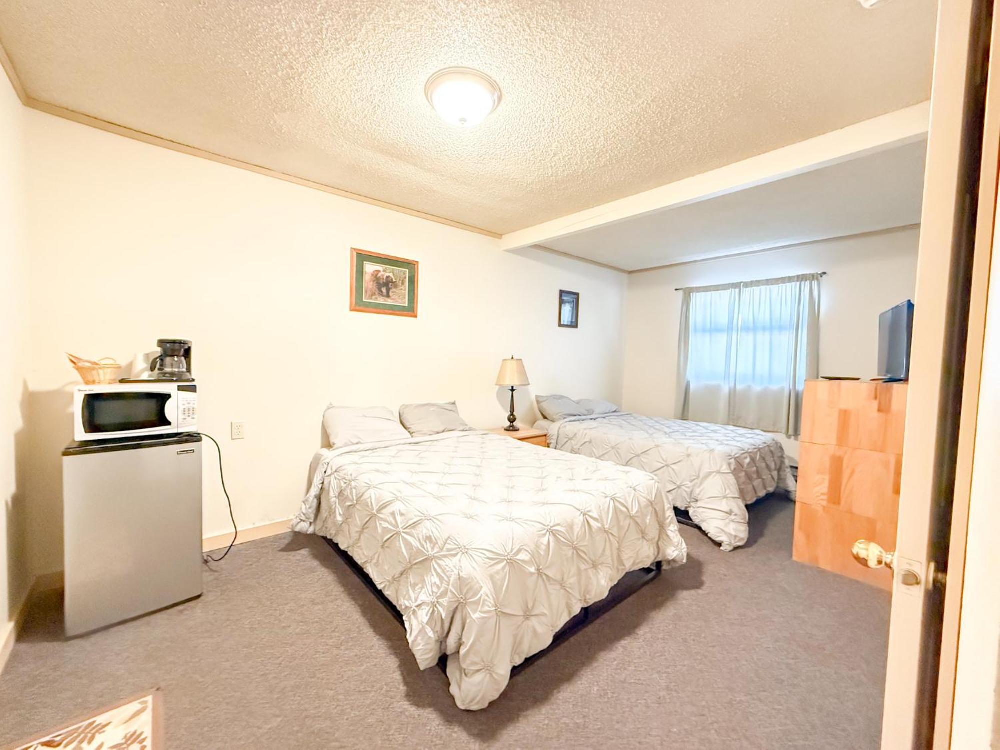 Draft House & Lodge Delta Junction Экстерьер фото